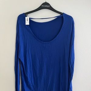 14-Brand new with tags long sleeves top. Size xs over-sized